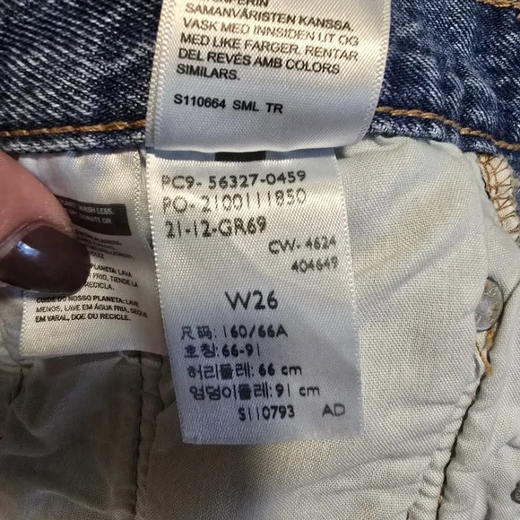 NWOT Levi's Light Blue Distressed Jean Shorts - Picture 5 of 7